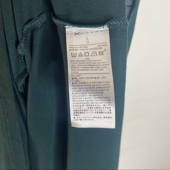 Banana Republic New with tags tank - Picture 3 of 5